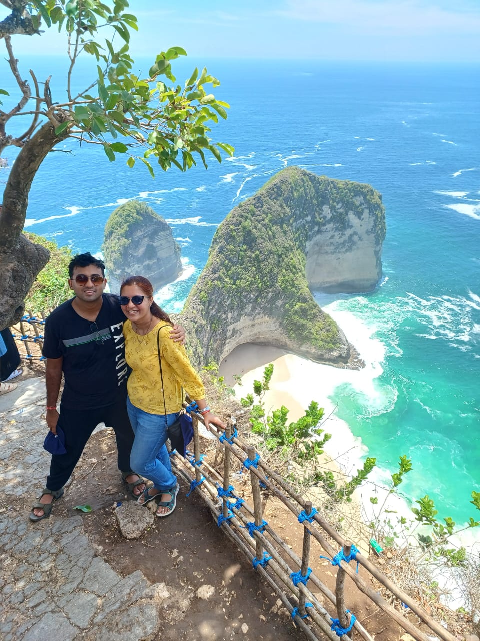 Rohit and Arpita at Kelingking Beach, Bali